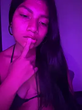 Sara-001's cam snapshot