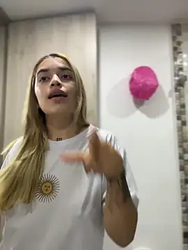 JoselinFlower_'s cam snapshot