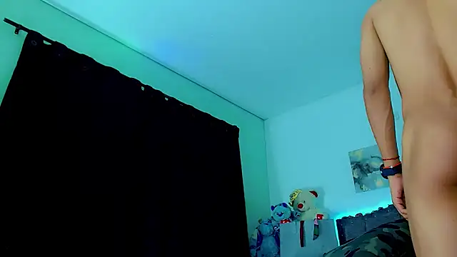 Liamscott_'s cam snapshot