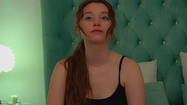 KeiraAsti's cam snapshot