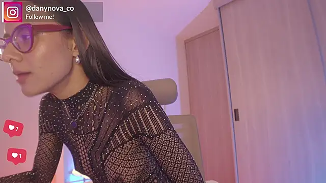 DanyNova_Co live sex cam