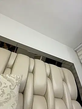 ALISSON_FOXXX1 live sex cam