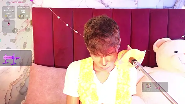 PrincePoppy live sex cam