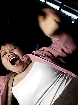 Sam-cute's cam snapshot