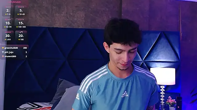 Logan_Woods live sex cam