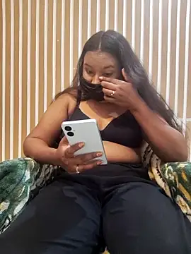 Cutie_bae011's cam snapshot