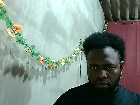 2ocmaxi's cam snapshot