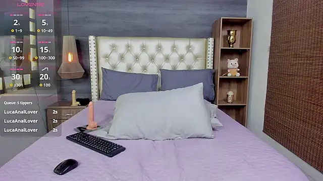 Charlothe_01's cam snapshot