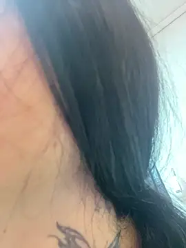 Veronicaa_lodge1's cam snapshot