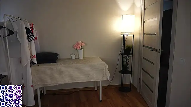 EleanoreMonts's cam snapshot