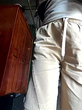 Huong-Ly's cam snapshot