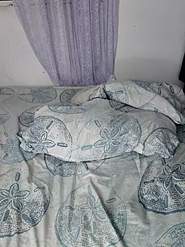 isabella_lovem's cam snapshot