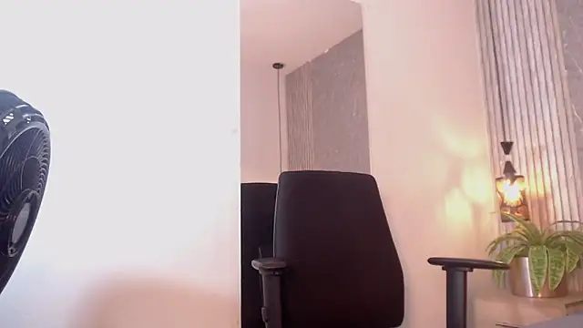 Cataleya_marinn's cam snapshot