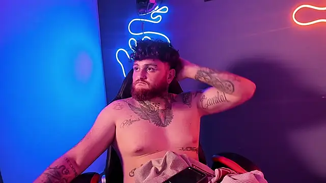 Ragnar_Larssen live sex cam