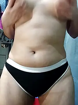 KittyLesly live sex cam