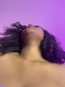 canelaa_sweet5's cam snapshot