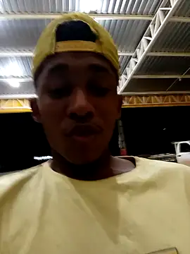 Thasmien live sex cam