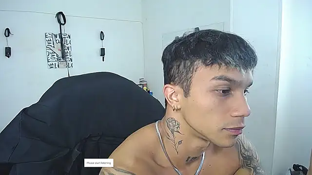 Leonard_Price live sex cam