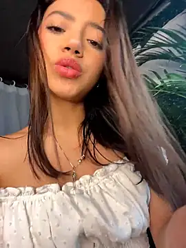 GoodGirlGoneBadXXX live sex cam