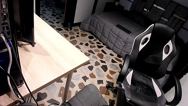 AmbarBrownn_'s cam snapshot