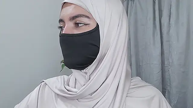 jade_nassar's cam snapshot