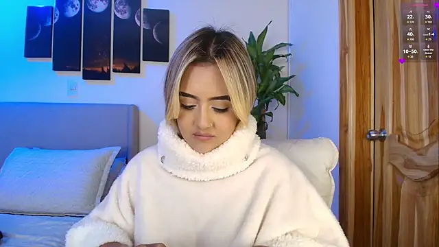 MaryMoon_'s cam snapshot