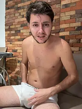 RicoValen live sex cam