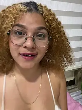 KendyLove_'s cam snapshot