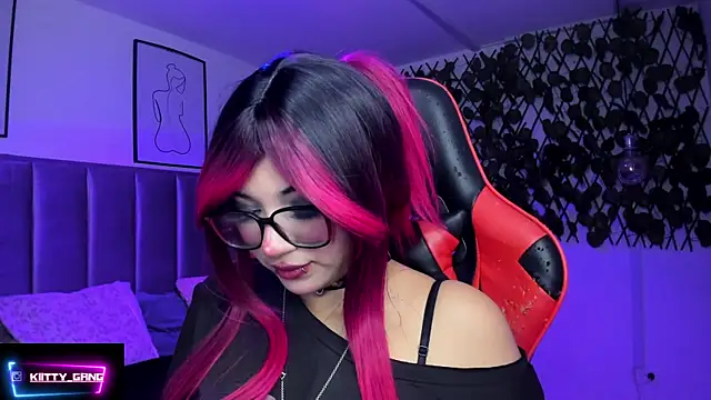 Kitty_Gang's cam snapshot