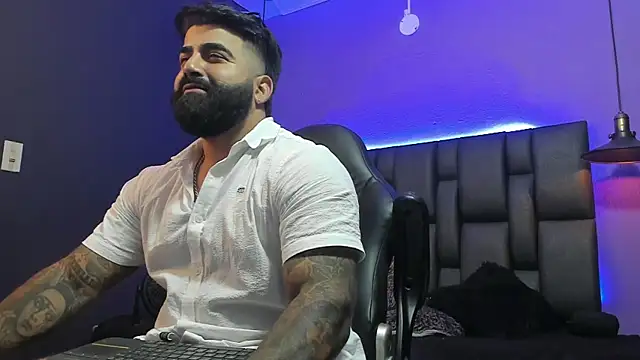 Lyon_vach live sex cam