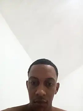 Pretinhoo25 live sex cam