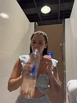 MiraReach live sex cam