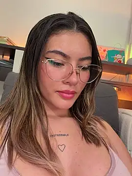 Your_Honeey live sex cam