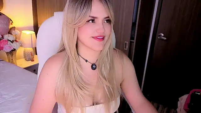 KiimTyler_'s cam snapshot