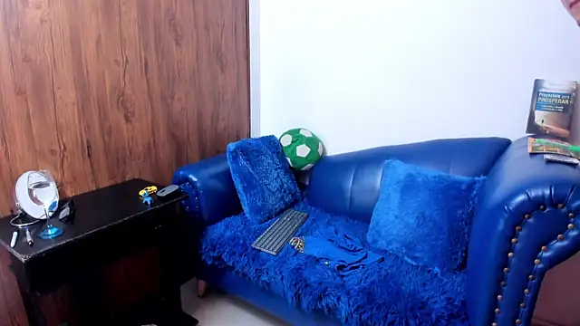 bad_boy_cum_ live sex cam