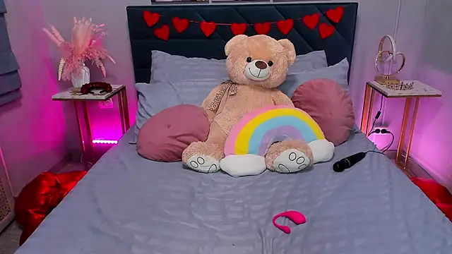 Curvy_Dynamite_'s cam snapshot