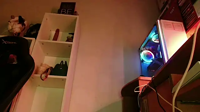 SmokyDee's cam snapshot