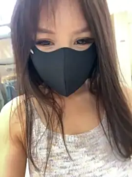 Carlin-yiyi live sex cam