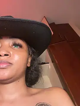 Ruthlessvee's cam snapshot