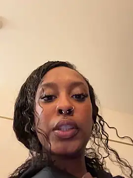 Your_Paris live sex cam