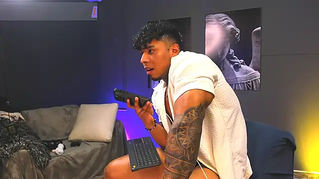 bradley_smith live sex cam