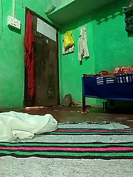 Hoty_girl_143 live sex cam