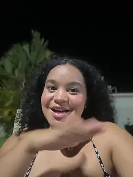 Lucy_wilson5 live sex cam