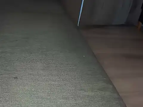 BrunoTwinkXXL live sex cam