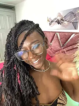 ZahhyFrequency live sex cam