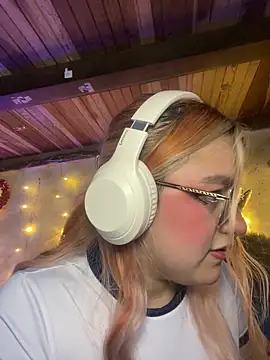 Sophia_Weest99's cam snapshot