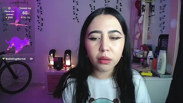 iris_sky's cam snapshot