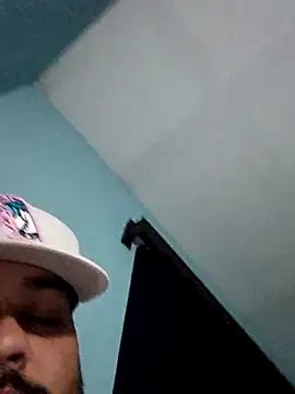 GILBERTHOR92's cam snapshot