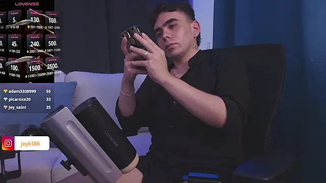 Guccy_Boy_Club's cam snapshot