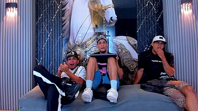 the_knights_of_the_night's cam snapshot